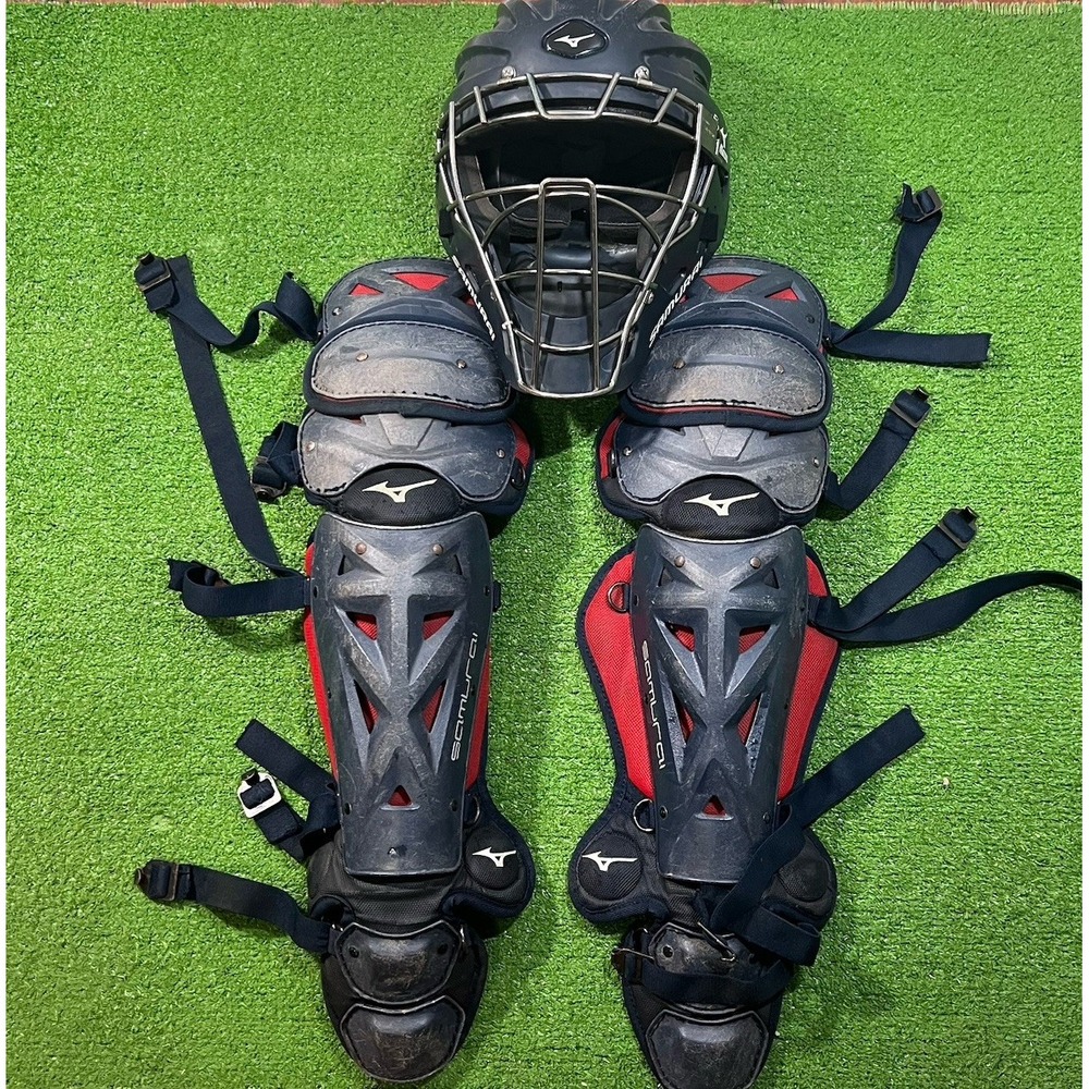 Mizuno Catcher Gear Youth Catchers Mask 6.5"-7.25" & Shin Guards 14.5" Navy Red